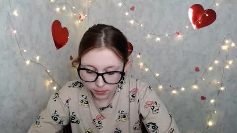 Snapshot of _miraterri_ chatting on March 4, 2025, 10:57 am Mira online show from March 4, 2025, 10:57 am