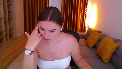 Mia online show from July 1, 2026, 7:32 am
