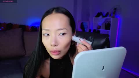 Snapshot of _miura_ chatting on October 30, 2025, 1:18 am MIURA online show from October 30, 2025, 1:18 am