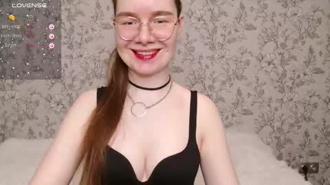  mizuka  online show from November 21, 2025, 5:33 pm