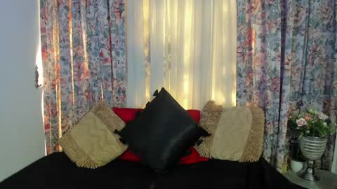 Snapshot of _mizuki chatting on January 14, 2025, 5:23 pm mizuki  online show from January 14, 2025, 5:23 pm