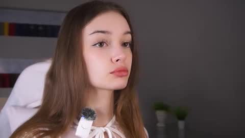 Snapshot of _moonlit_melody_ chatting on March 13, 2026, 6:14 pm Margo online show from March 13, 2026, 6:14 pm