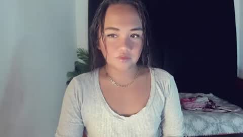 Snapshot of _mslibaylibay_ chatting on May 8, 2026, 5:13 am Angel online show from May 8, 2026, 5:13 am