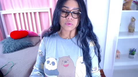 Snapshot of _nahom_ chatting on January 22, 2025, 9:02 am nahomi online show from January 22, 2025, 9:02 am