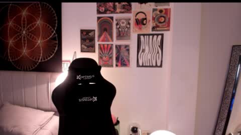 Nati - Independ model online show from December 23, 2025, 5:16 am