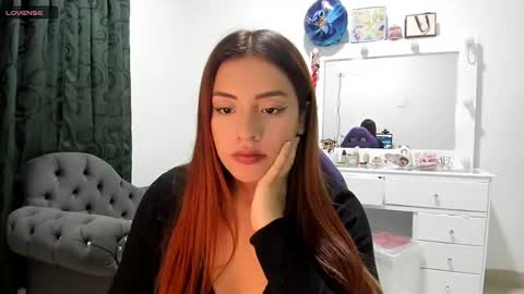 Nathalia online show from May 7, 2026, 3:23 am