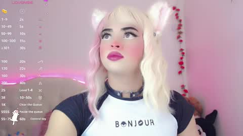 Snapshot of _natsuki chatting on December 15, 2024, 5:23 am _natsuki online show from December 15, 2024, 5:23 am