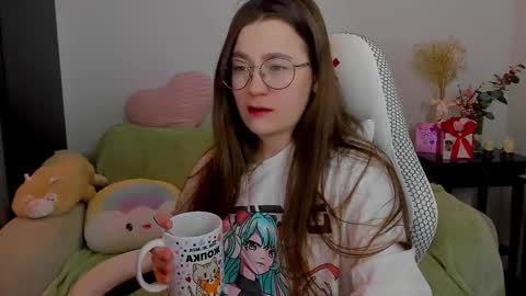 Mia with a big heart  online show from March 5, 2025, 2:57 am