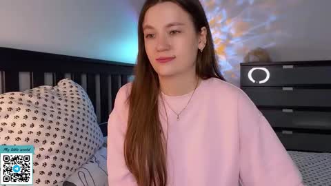 Mia with a big heart  online show from September 9, 2025, 3:00 pm