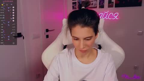 Nika online show from October 6, 2025, 6:38 pm