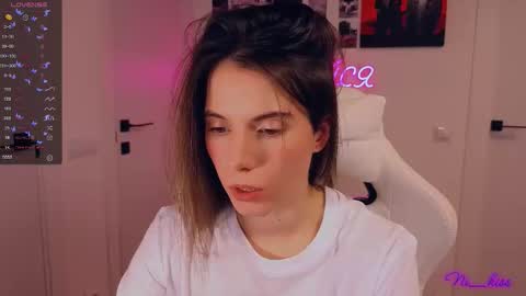 Nika online show from November 23, 2025, 7:13 pm