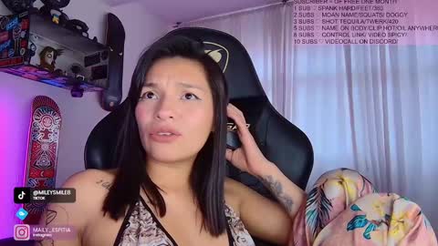 Snapshot of _nickmai chatting on February 6, 2025, 10:43 pm Mai MODEL INDEPENT online show from February 6, 2025, 10:43 pm