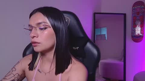 Snapshot of _nickmai chatting on November 4, 2025, 9:58 pm Mai MODEL INDEPENT online show from November 4, 2025, 9:58 pm