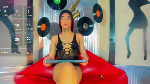 Nicky  Please help me with your thumbs up its importan online show from February 26, 2025, 10:31 pm