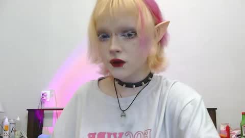 Snapshot of _nicole_meow_ chatting on November 20, 2025, 10:09 pm Nicole online show from November 20, 2025, 10:09 pm