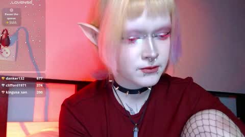Snapshot of _nicole_meow_ chatting on November 25, 2025, 9:37 pm Nicole online show from November 25, 2025, 9:37 pm