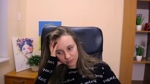 Snapshot of _nicole_new chatting on February 8, 2025, 3:31 pm Nica online show from February 8, 2025, 3:31 pm