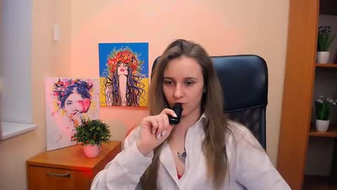Snapshot of _nicole_new chatting on February 17, 2025, 12:48 pm Nica online show from February 17, 2025, 12:48 pm