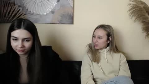 Snapshot of _nicole_new chatting on November 7, 2025, 11:32 am Nica online show from November 7, 2025, 11:32 am