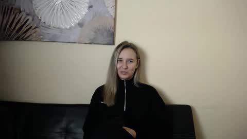 Snapshot of _nicole_new chatting on November 28, 2025, 11:46 am Nica online show from November 28, 2025, 11:46 am