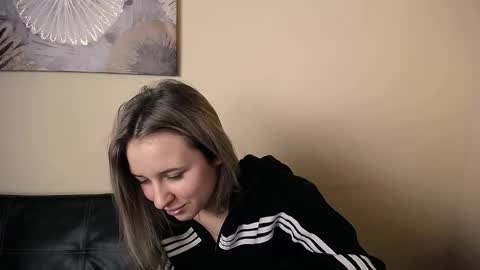 Snapshot of _nicole_new chatting on January 7, 2026, 3:58 pm Nica online show from January 7, 2026, 3:58 pm