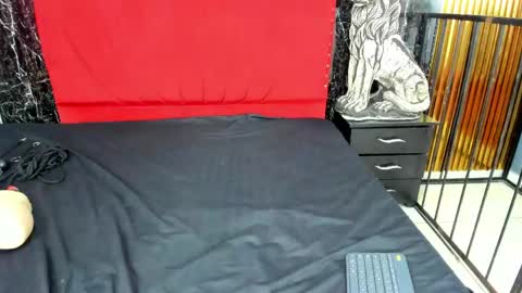  NicoleSweet1 online show from May 20, 2026, 8:37 pm