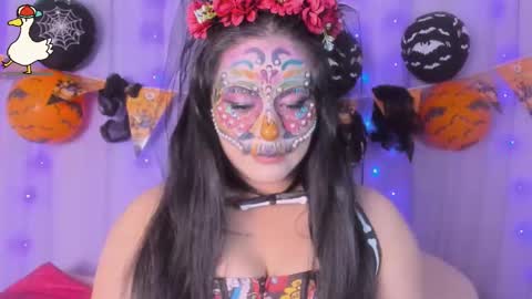 niiky online show from October 28, 2025, 12:30 pm