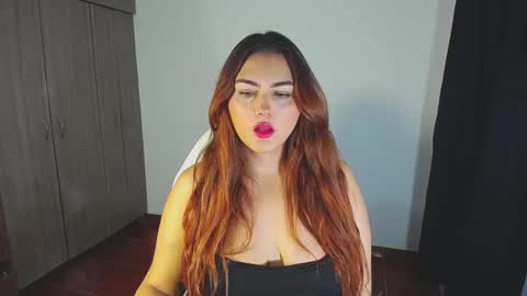 Snapshot of _ninahot chatting on December 9, 2024, 4:34 am Nina  online show from December 9, 2024, 4:34 am