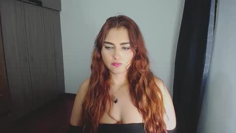 Snapshot of _ninahot chatting on February 13, 2025, 2:45 am Nina  online show from February 13, 2025, 2:45 am