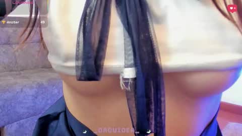 Orquidea  online show from March 4, 2026, 2:01 pm