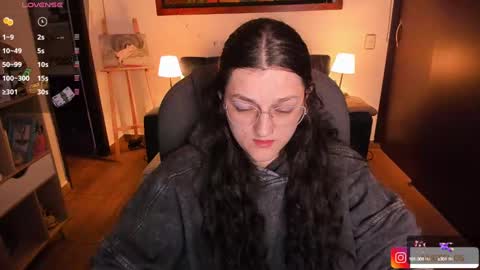 Snapshot of _peach__ chatting on December 10, 2024, 3:20 am violeta ig online show from December 10, 2024, 3:20 am