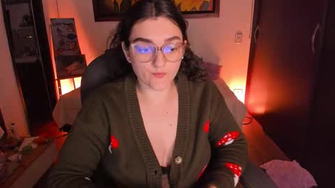 Snapshot of _peach__ chatting on October 8, 2025, 4:21 am violeta ig online show from October 8, 2025, 4:21 am