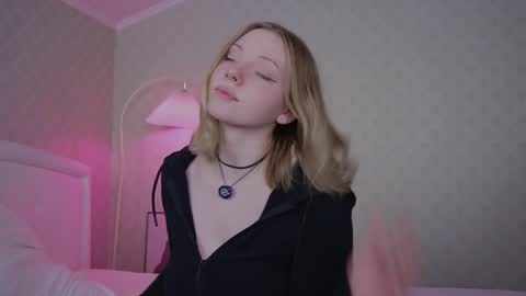 Snapshot of _penisflytrap_ chatting on March 24, 2026, 4:12 pm Viktoria online show from March 24, 2026, 4:12 pm