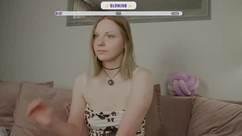 Snapshot of _penisflytrap_ chatting on April 9, 2026, 7:58 am Viktoria online show from April 9, 2026, 7:58 am