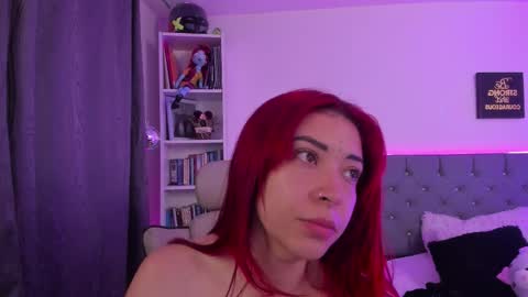 Snapshot of _poison_ivyyy chatting on October 27, 2025, 8:18 am  V  online show from October 27, 2025, 8:18 am