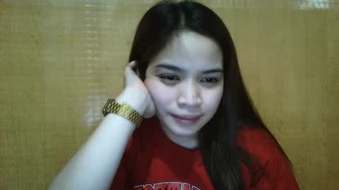 Snapshot of _preciousmoira chatting on April 15, 2026, 10:44 am _preciousmoira online show from April 15, 2026, 10:44 am