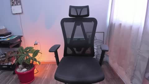 Snapshot of _purplecherry_ chatting on December 10, 2024, 9:43 pm Cherr online show from December 10, 2024, 9:43 pm