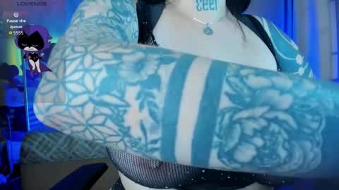 Raven online show from December 20, 2025, 12:23 pm