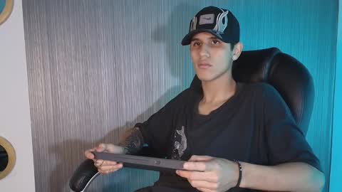 Snapshot of _realwav chatting on October 13, 2025, 6:46 am wav online show from October 13, 2025, 6:46 am