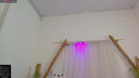 Snapshot of _redmoon chatting on April 26, 2026, 4:15 pm Moon online show from April 26, 2026, 4:15 pm