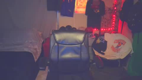 Snapshot of _redxxx chatting on December 2, 2024, 8:52 am REDxxx online show from December 2, 2024, 8:52 am