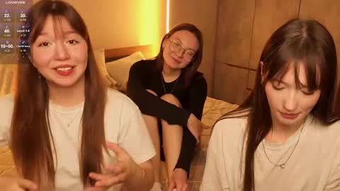 LISSAPVT IS OPEN online show from November 16, 2025, 5:18 pm