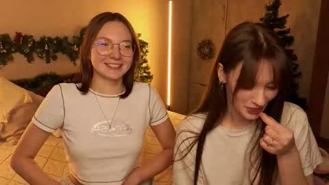 LISSAPVT IS OPEN online show from December 17, 2025, 6:30 am