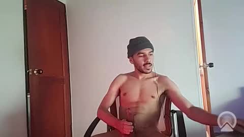 Snapshot of _sebas69 chatting on December 17, 2025, 9:21 pm _sebas69 online show from December 17, 2025, 9:21 pm