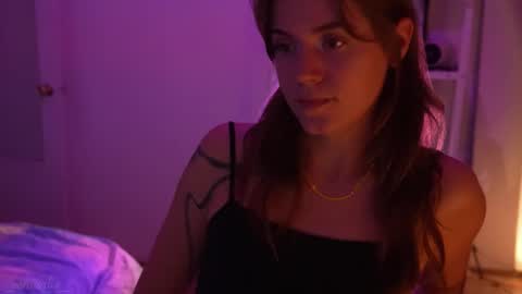 Lia online show from September 11, 2025, 6:19 pm