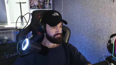 Ask me online show from November 9, 2025, 6:33 am