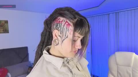 _sharlotte777 online show from February 27, 2026, 1:22 pm