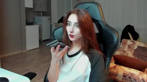 _silverdream online show from February 18, 2025, 9:53 pm