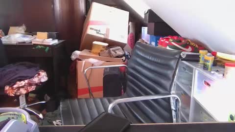 Snapshot of _smiley_bear27 chatting on October 14, 2025, 3:18 am _smiley_bear27 online show from October 14, 2025, 3:18 am