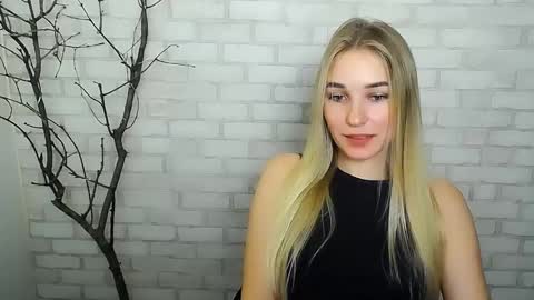 Rachel online show from December 18, 2024, 11:51 pm